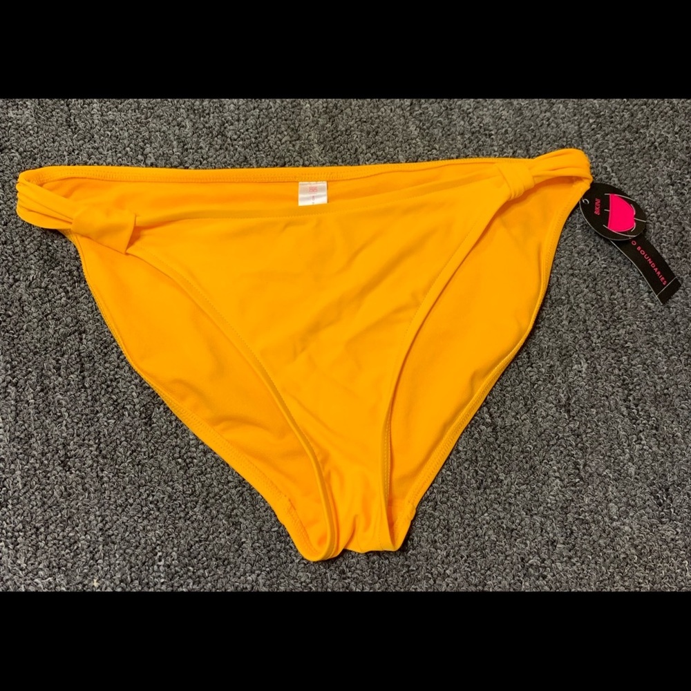 BRAND NEW SWIM BOTTOMS